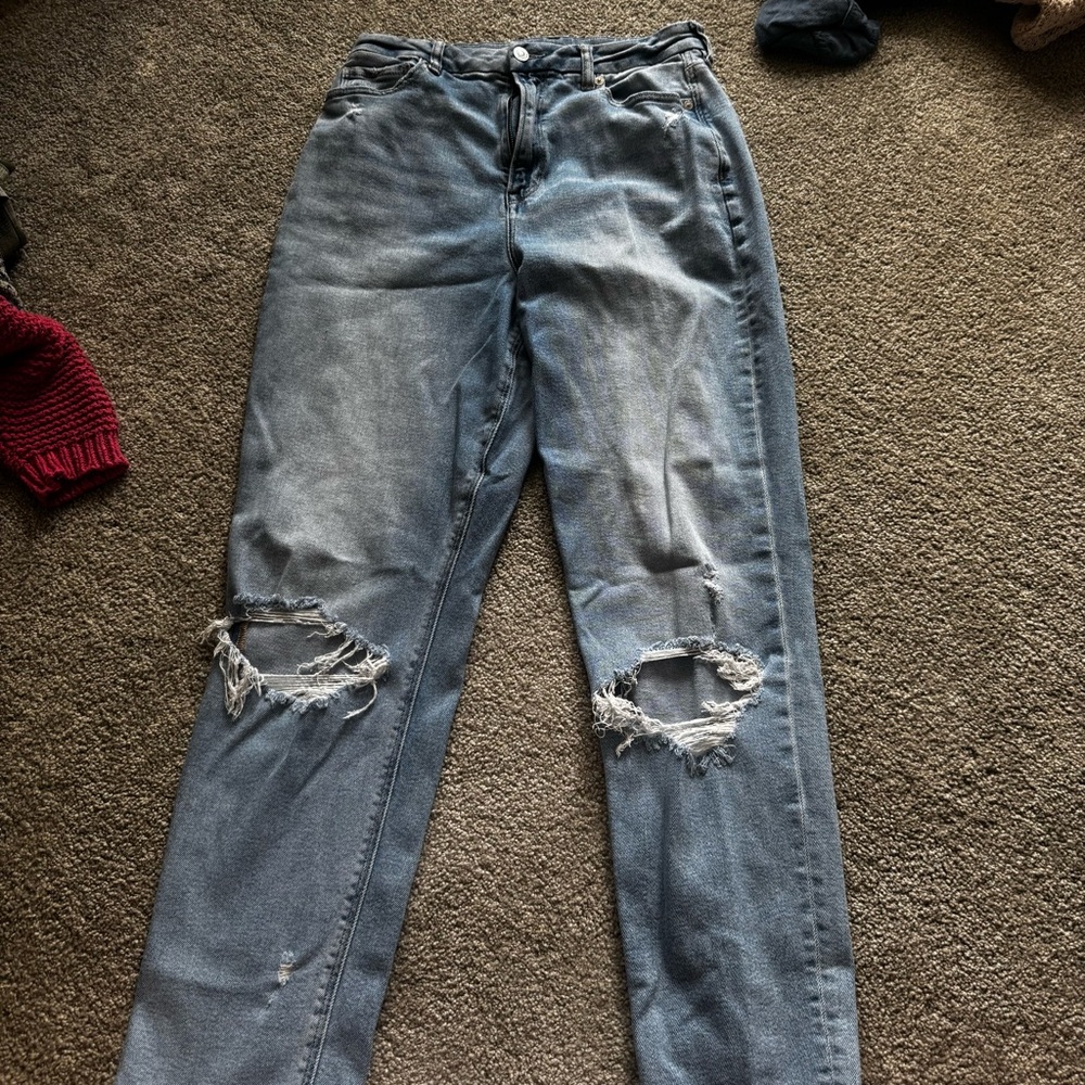 American Eagle Outfitters Blue Distressed Boyfriend Jeans